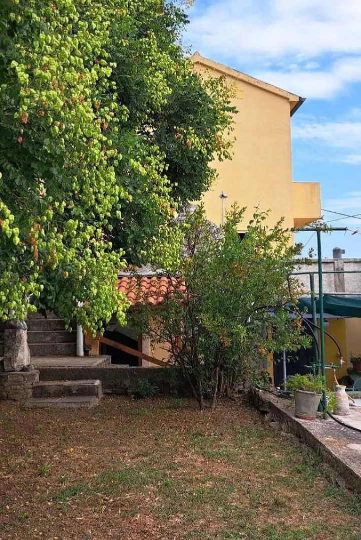 Apartment Rusin Nerezine